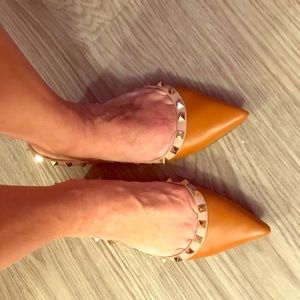 100% authentic Valentino Rock stud flats